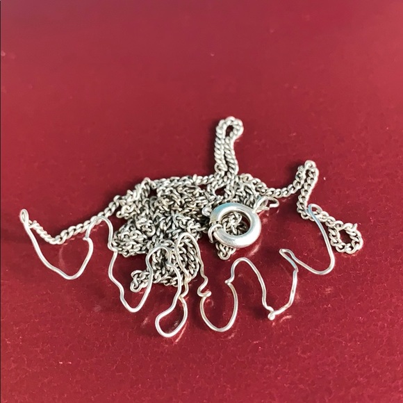 Long chain adjusted middle silver tone necklace - Picture 6 of 8